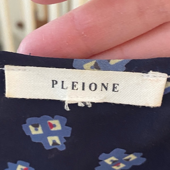 Women’s Pleione Sleeveless‎ Top Tank - Navy Patterned Size Medium - Picture 6 of 6